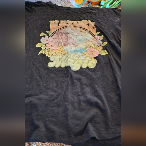 Old navy womens xl shirt nature - Picture 1 of 3